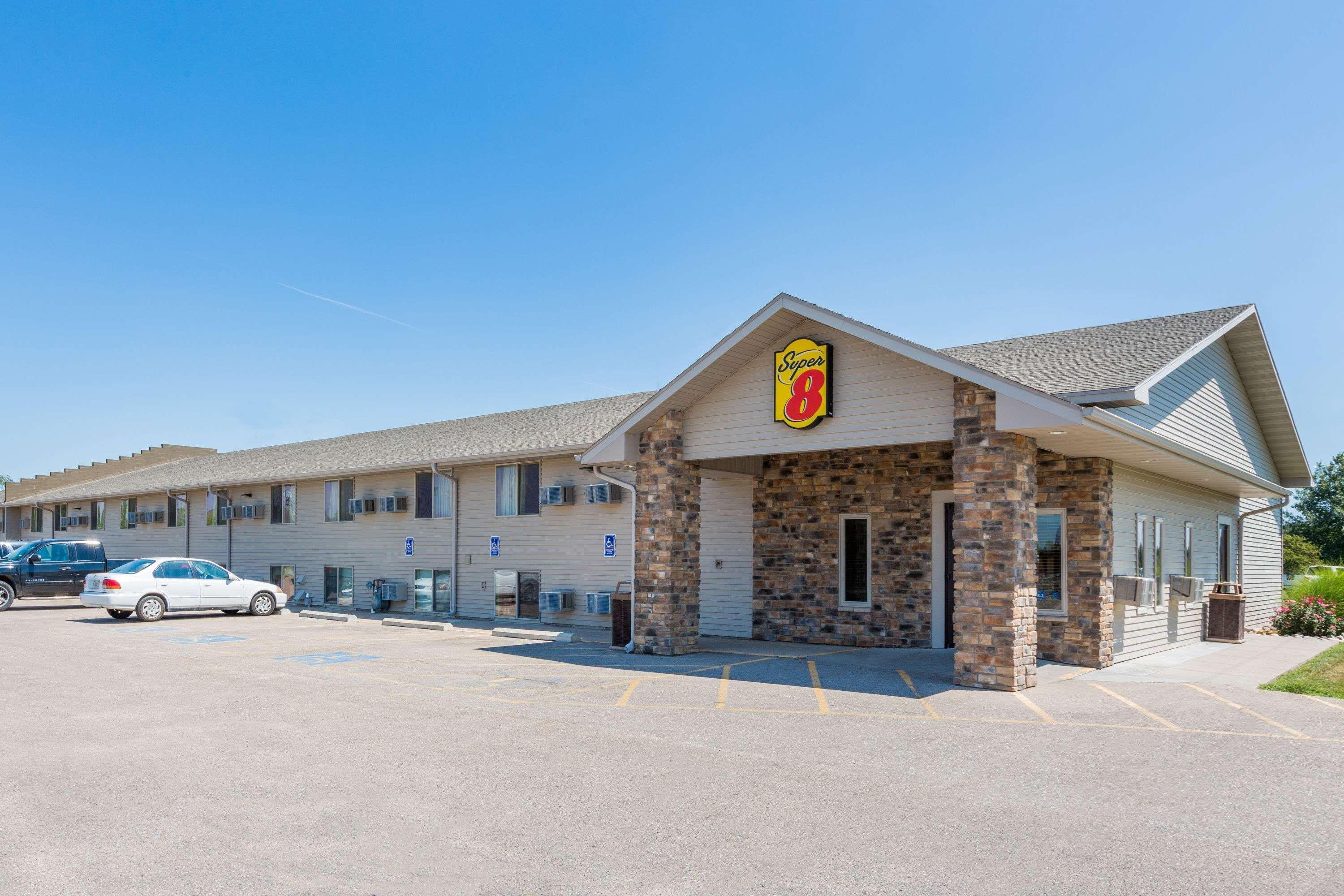 Motel Super 8 By Wyndham Kearney Zewnętrze zdjęcie